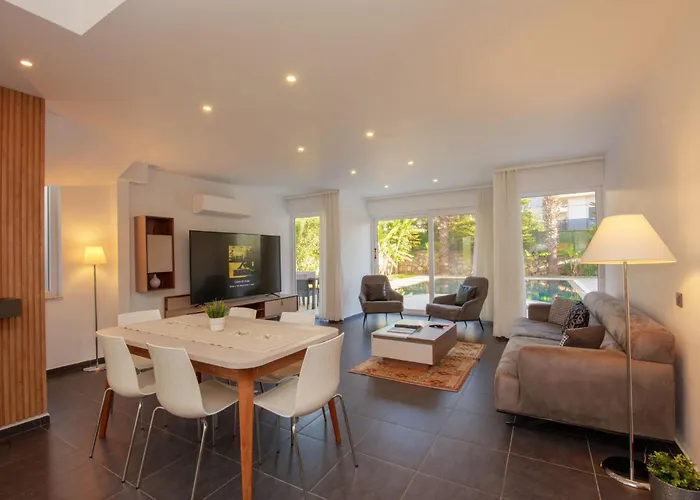 Lumar Homes - Valley Villa