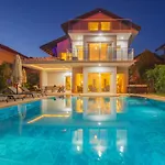 Villa Lumar Homes - Valley