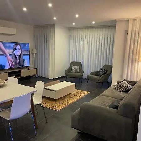 Villa Lumar Homes - Valley *