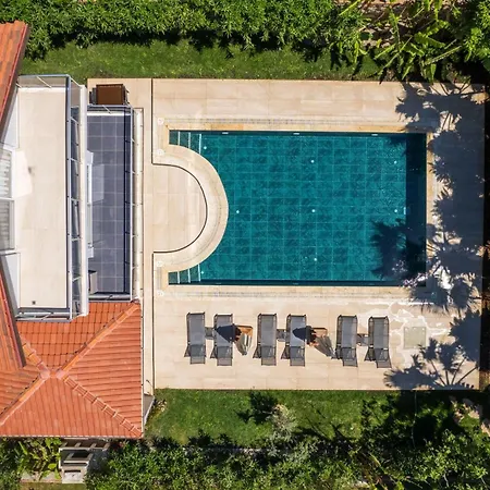 Lumar Homes - Valley Villa *