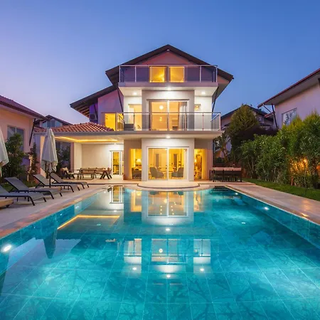 Lumar Homes - Valley Villa