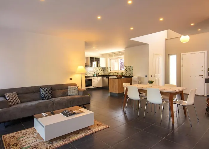 Villa Lumar Homes - Valley